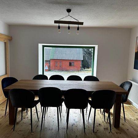 Madarasi Sportbazis Hotel Capilnita Buitenkant foto