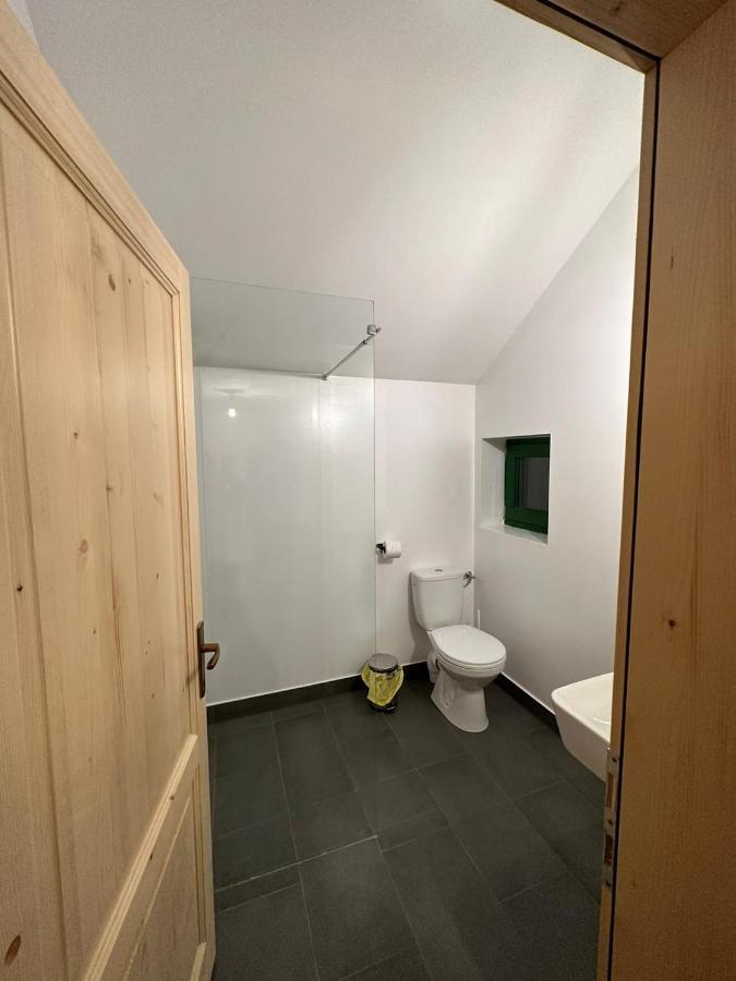 Madarasi Sportbazis Hotel Capilnita Buitenkant foto