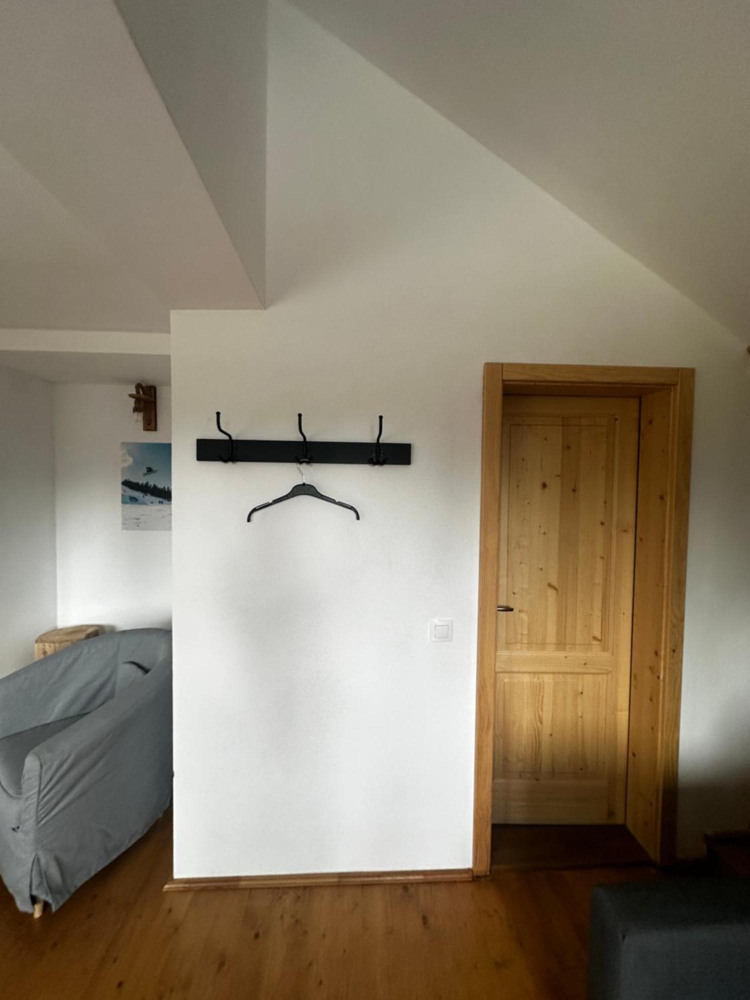Madarasi Sportbazis Hotel Capilnita Buitenkant foto